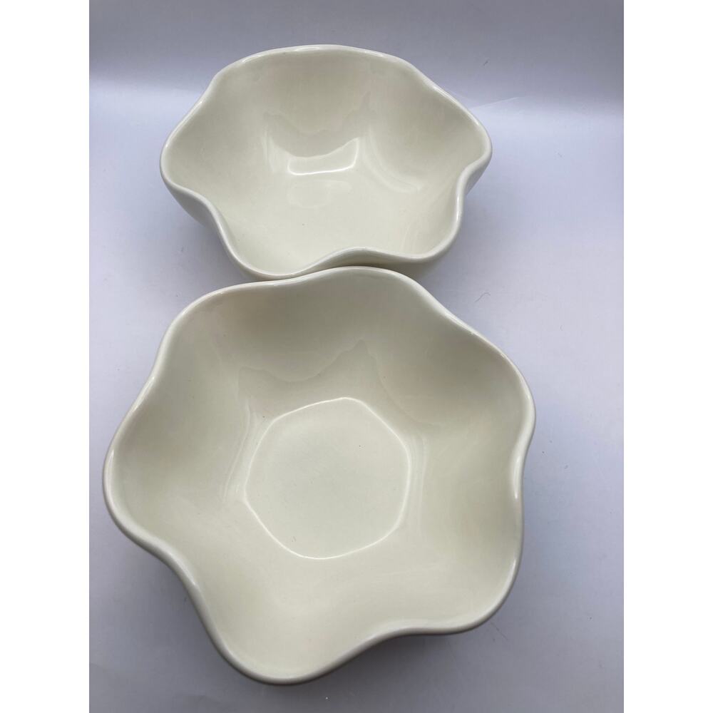 VTG Cottage Decor White Glazed Scalloped Edge Stoneware Bowls (2)GP Stamped